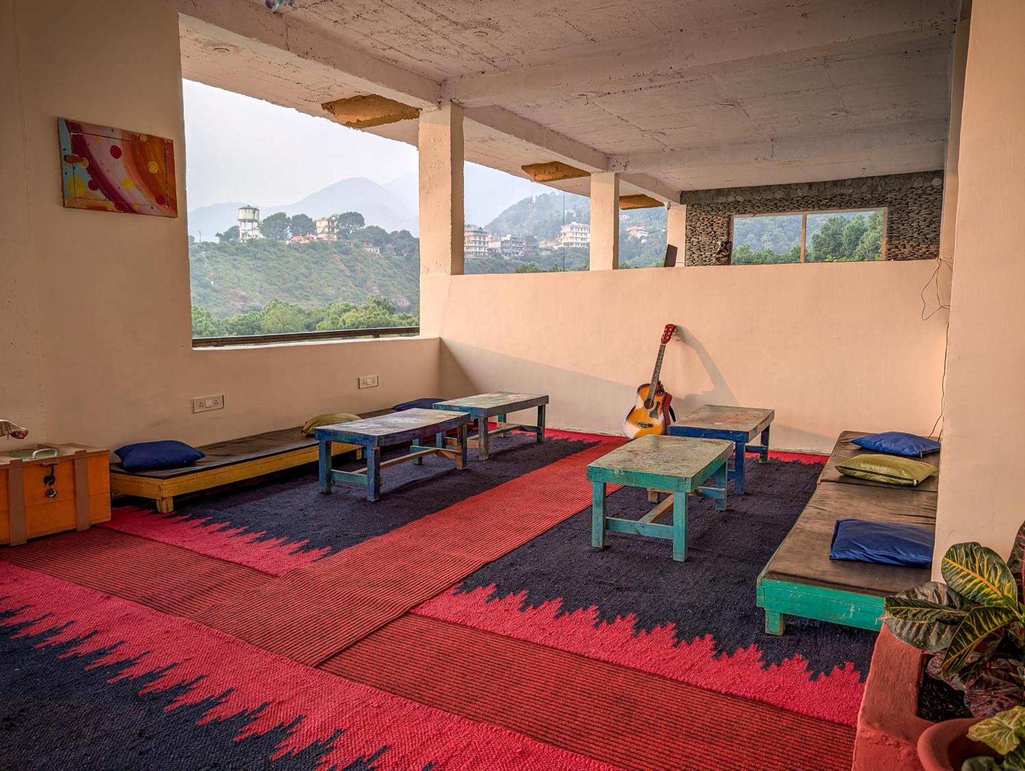 Hobo Hostel Dharamshala Buitenkant foto