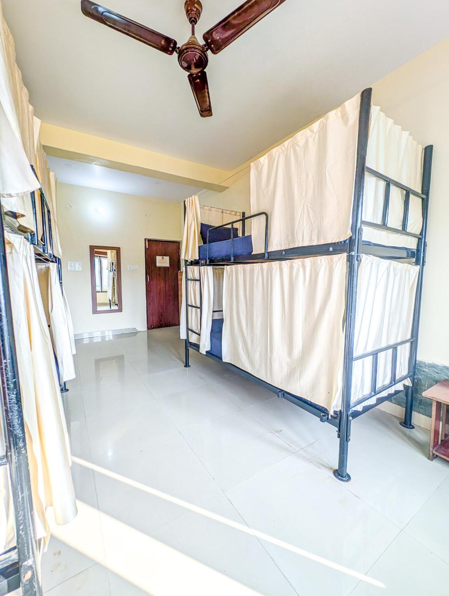 Hobo Hostel Dharamshala Buitenkant foto